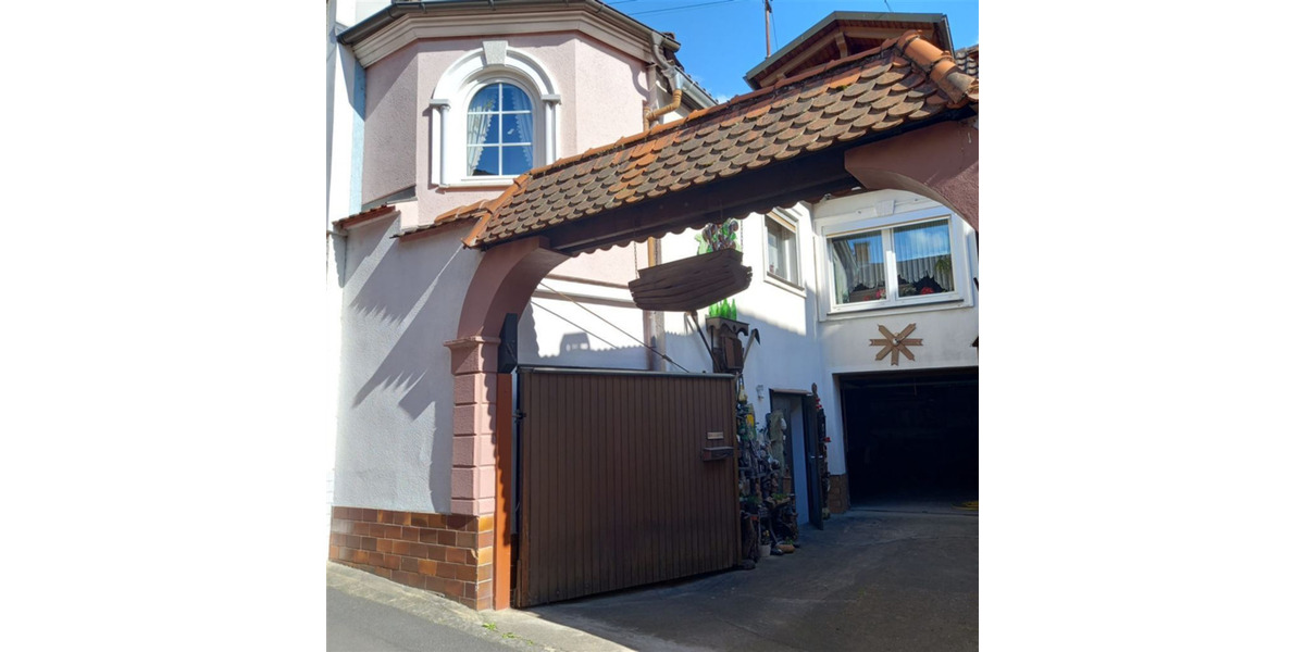 Einfamilienhaus Thüngersheim - 5 Zimmer, 133 m&sup2;, 254.000&euro; | Angebot:25201127