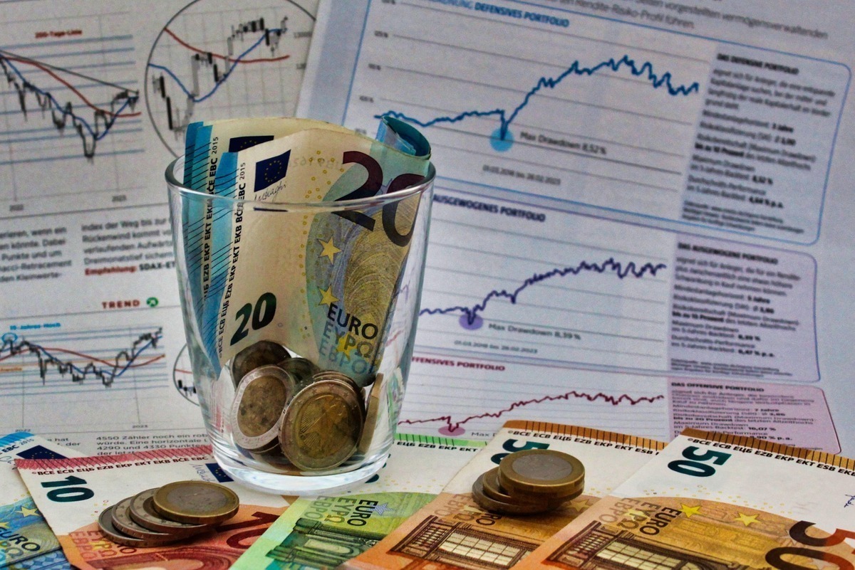 Umfassender Marktbericht zum Immobilienmarkt in Würzburg: Angebotslage, Nachfragesegmente, Lagequalitäten und Stadtentwicklung – ergänzt um Kennziffern und offizielle Marktberichte.