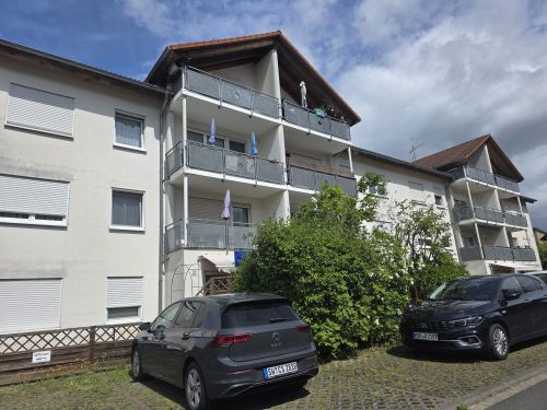 3-Zimmer-Eigentumswohnung mit Balkon und Stellplatz in 97450 Arnstein (10682) - Dachgeschoßwohnung Arnstein Arnstein , Unterfr | Angebot:27001700